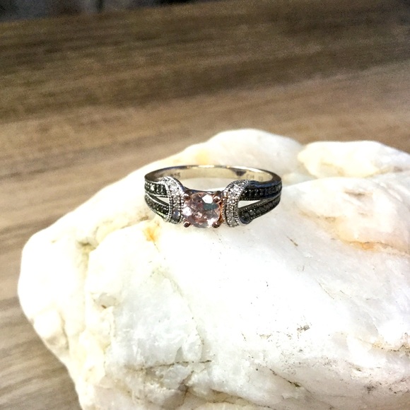 Jewelry - Morganite Sterling Ring